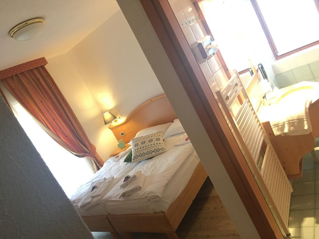 I Tre Magli Hotel Dimaro Buitenkant foto