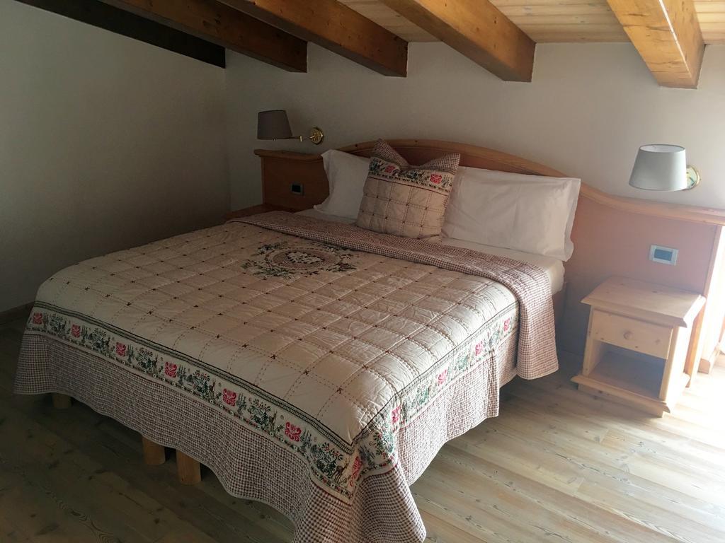 I Tre Magli Hotel Dimaro Buitenkant foto