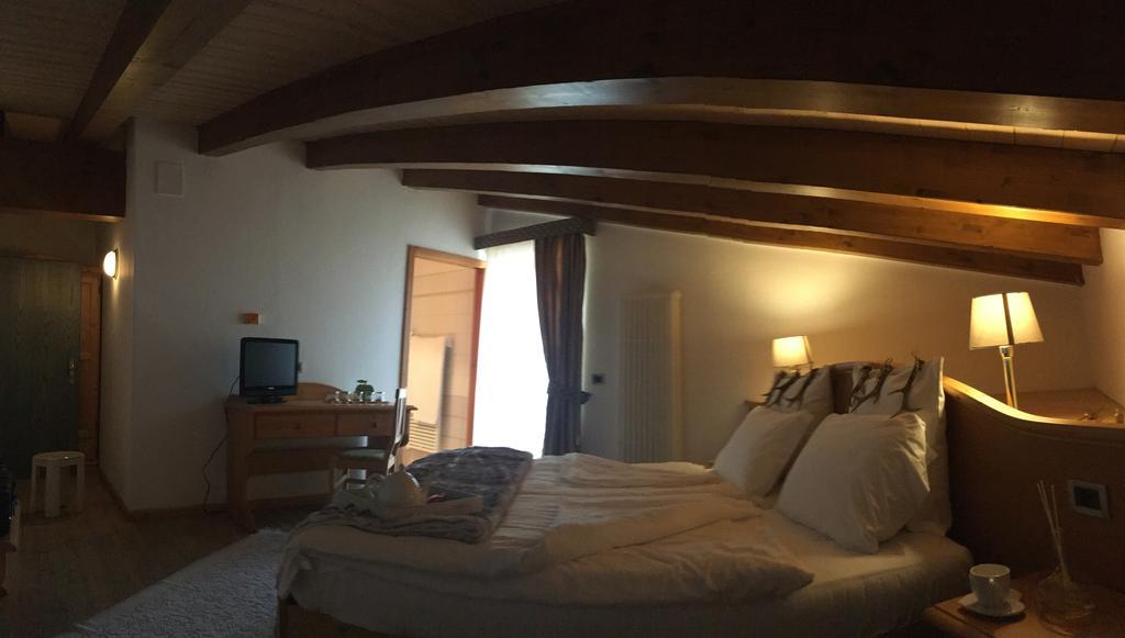 I Tre Magli Hotel Dimaro Buitenkant foto