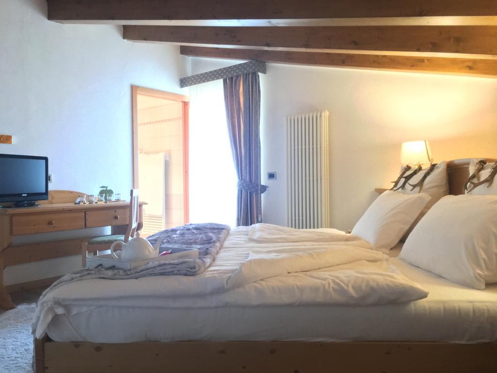 I Tre Magli Hotel Dimaro Buitenkant foto