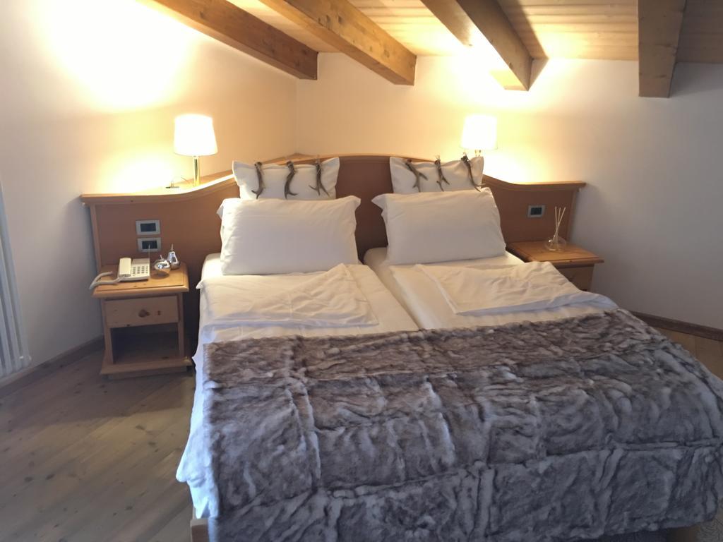 I Tre Magli Hotel Dimaro Buitenkant foto